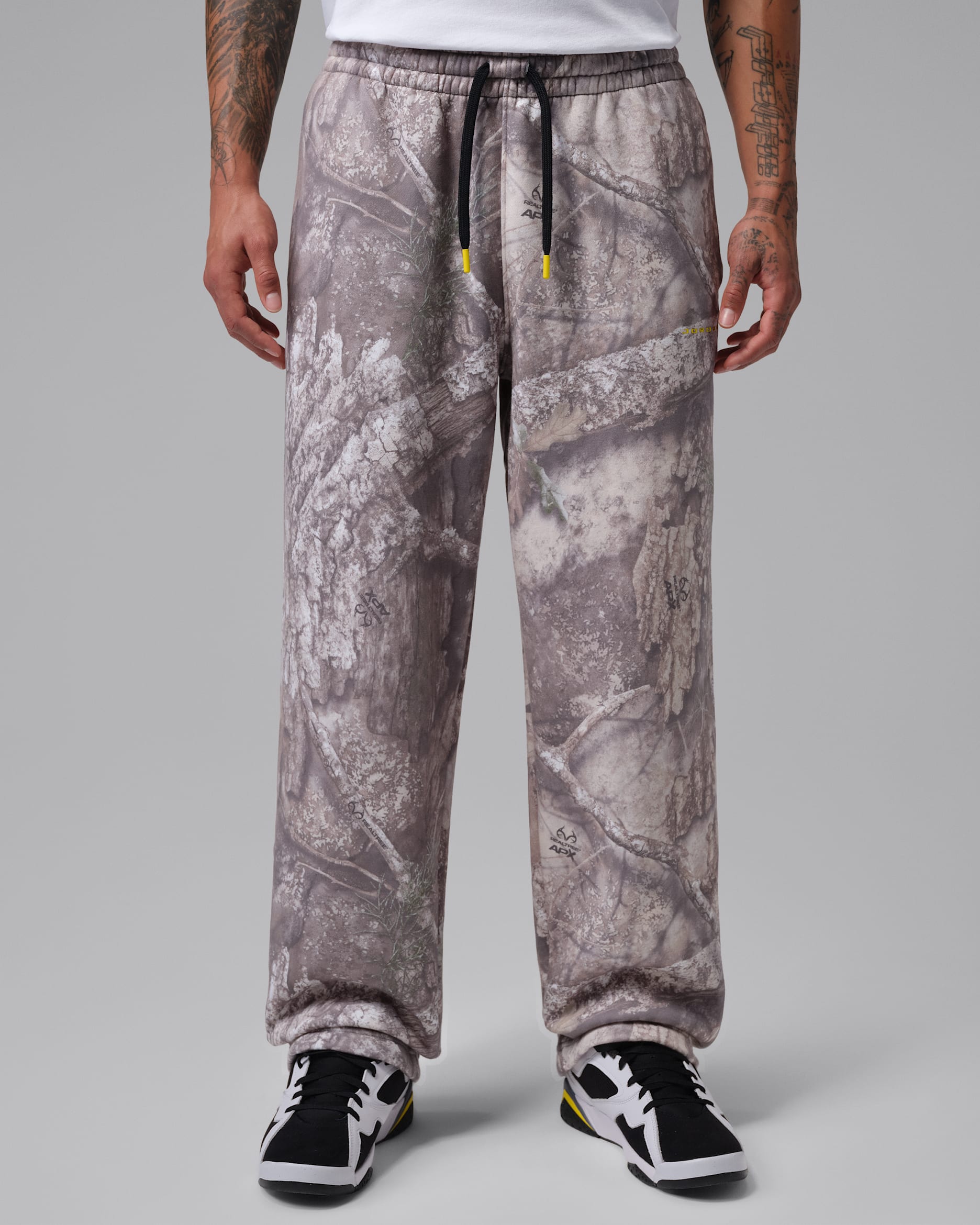 Jordan Brooklyn Men's Realtree Open-Hem Pants. Nike.com